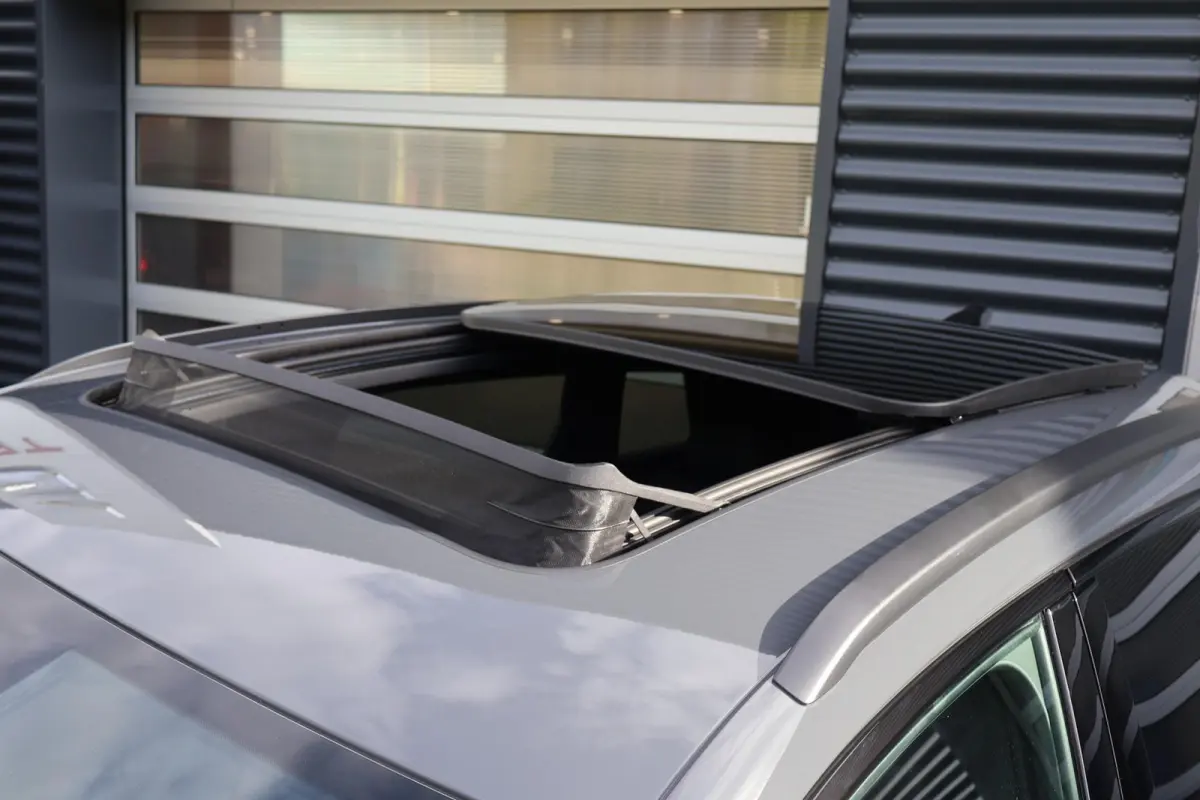 388pk Advanced edition 100 kWh | Panoramadak | Luchtvering | Bang & Olufsen 3D | Head-up display | Voor + Achterbankverwarming | 360 Graden Camera