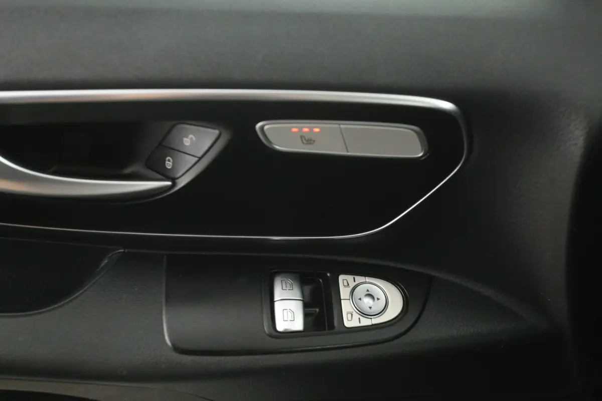 114 CDI Lang | Automaat | Airco | Camera | Cruise | 3 Zits | Carplay | Navi | Trekhaak