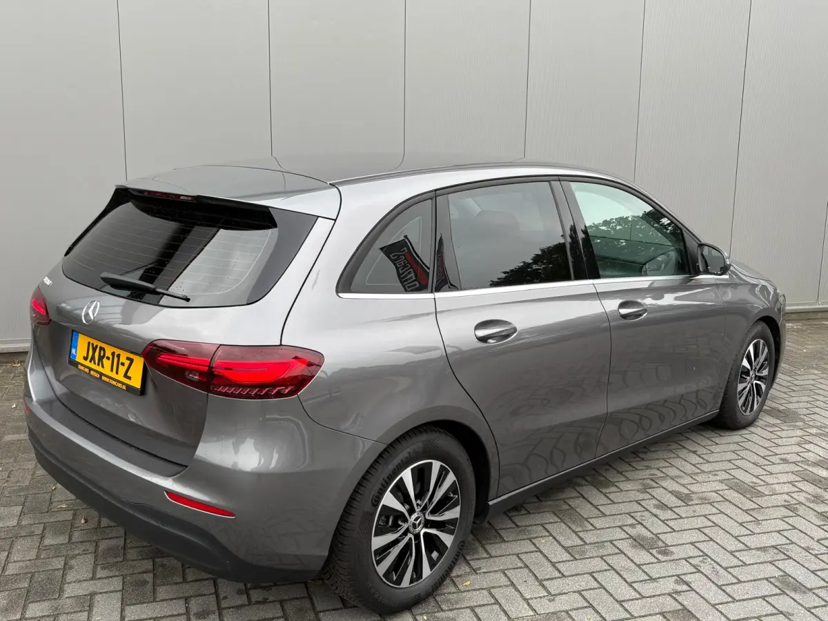 180 Automaat Mild-Hybrid Business Navigatie/Camera/Stoel-stuurverwarming