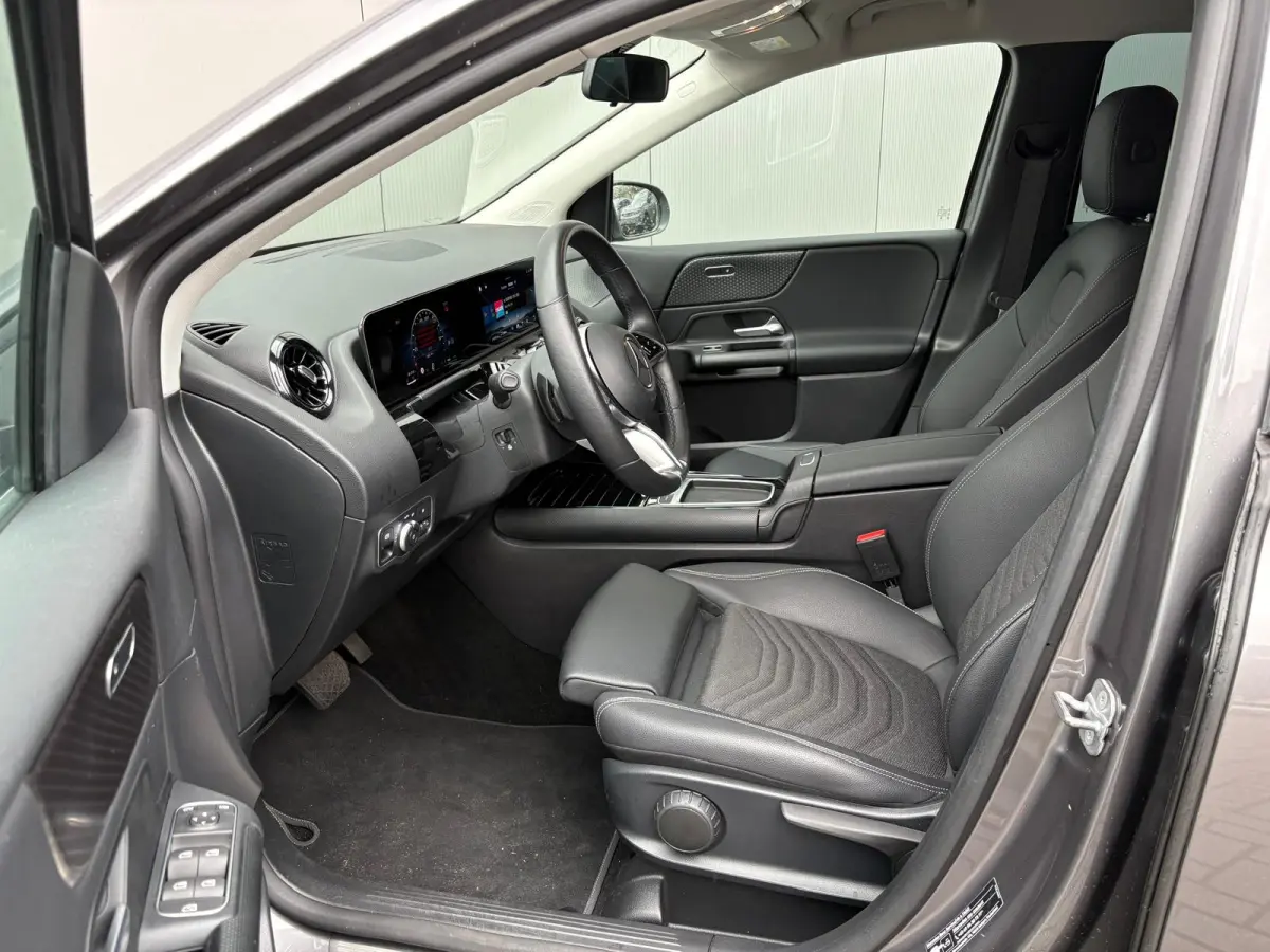 180 Automaat Mild-Hybrid Business Navigatie/Camera/Stoel-stuurverwarming