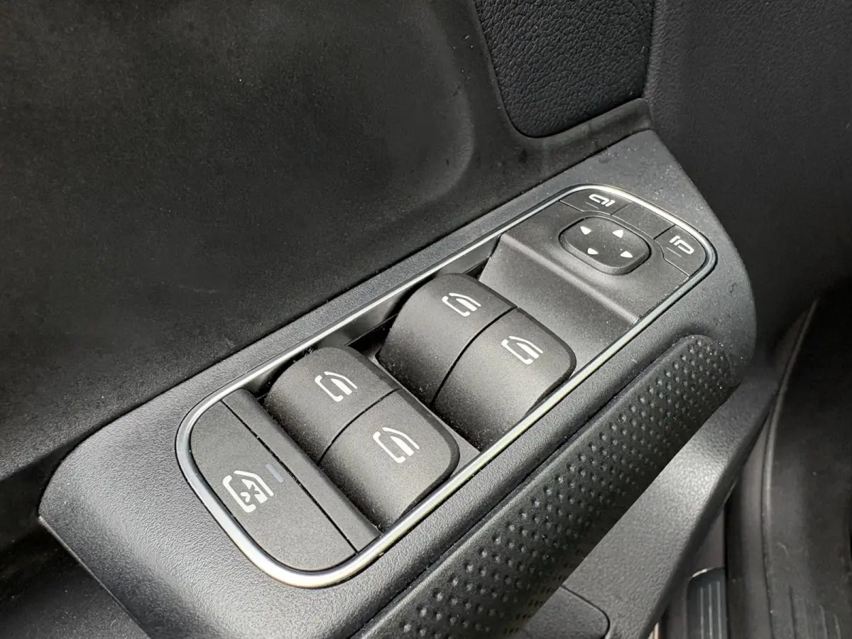 180 Automaat Mild-Hybrid Business Navigatie/Camera/Stoel-stuurverwarming