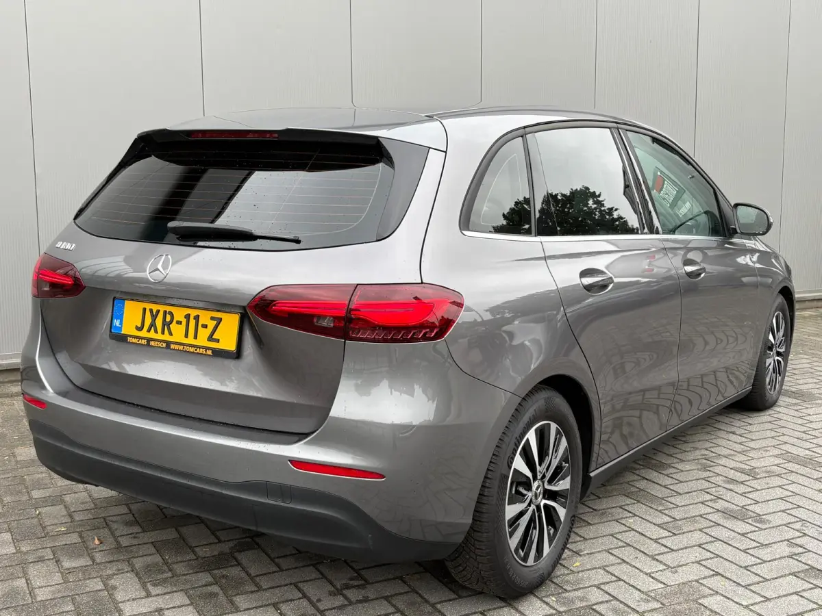 180 Automaat Mild-Hybrid Business Navigatie/Camera/Stoel-stuurverwarming