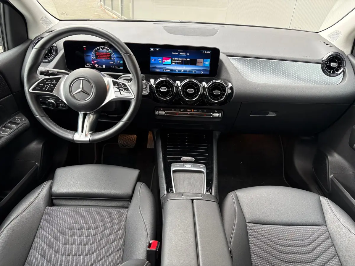 180 Automaat Mild-Hybrid Business Navigatie/Camera/Stoel-stuurverwarming