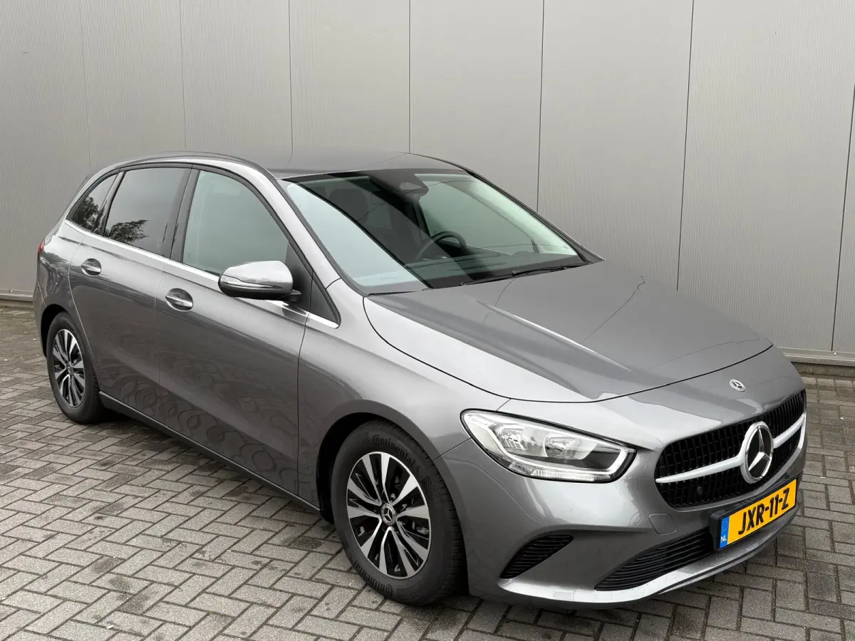 180 Automaat Mild-Hybrid Business Navigatie/Camera/Stoel-stuurverwarming