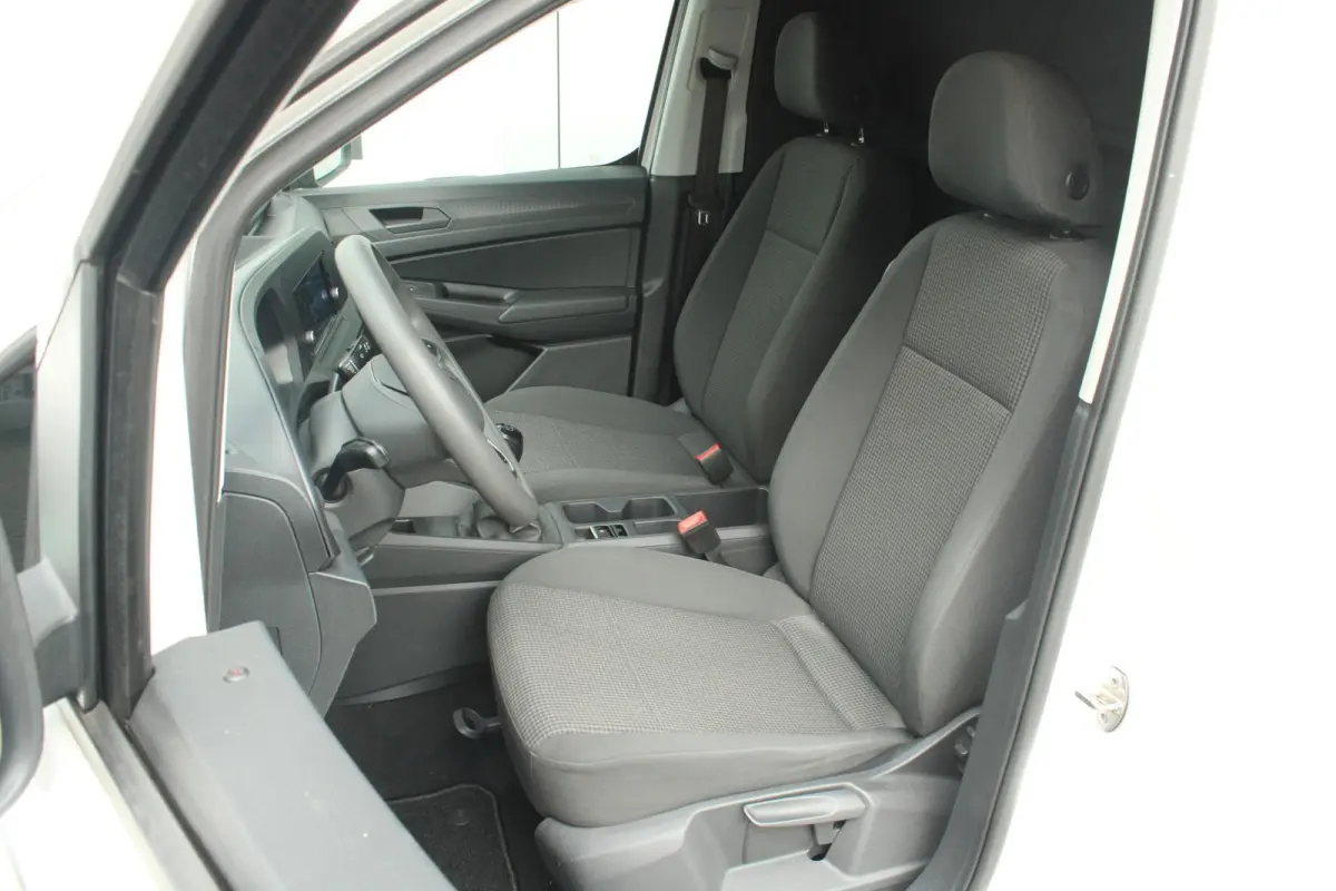 2.0 TDI 75pk Trend | Cruise Control | Apple Carplay | DAB | Parkeerhulp achter | Airco
