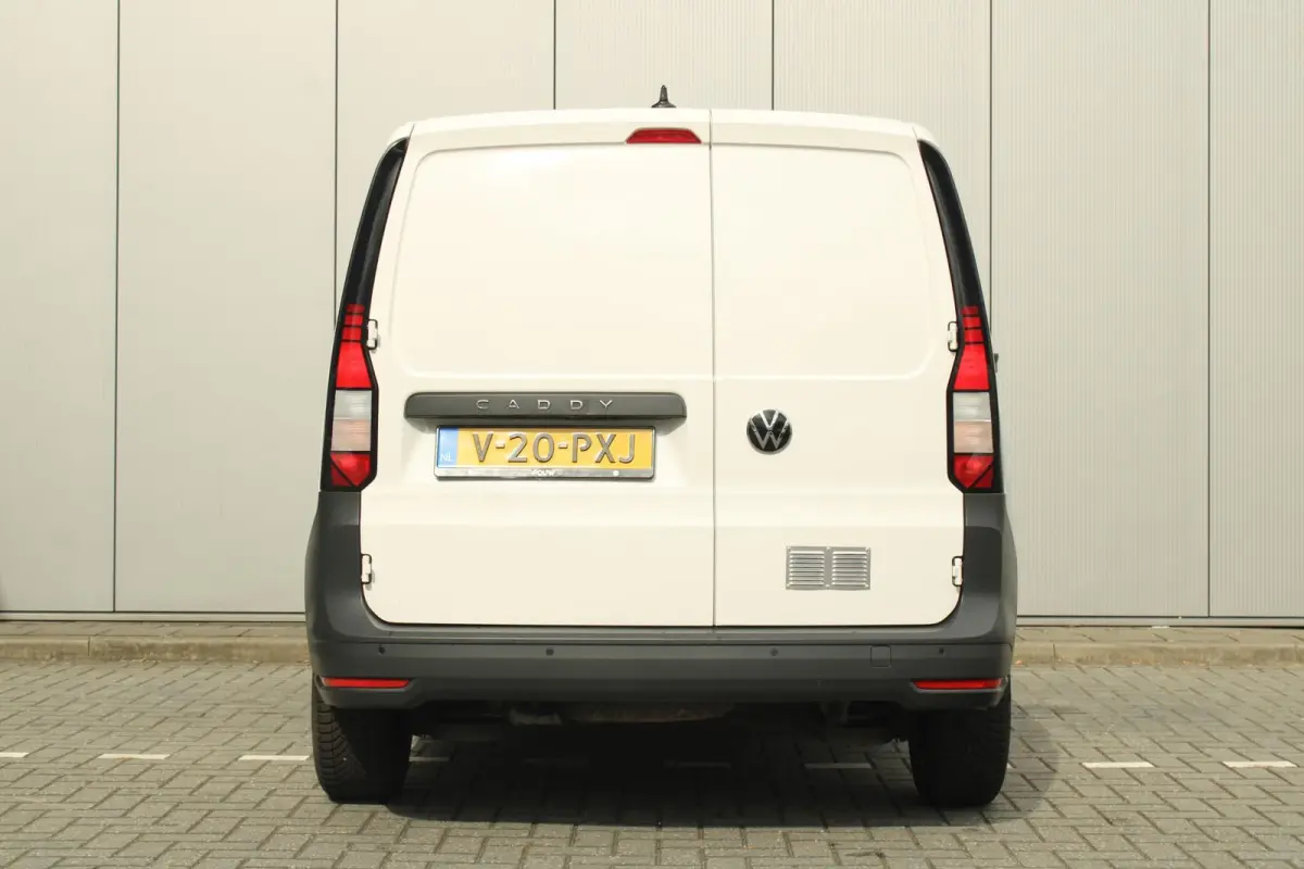 2.0 TDI 75pk Trend | Cruise Control | Apple Carplay | DAB | Parkeerhulp achter | Airco