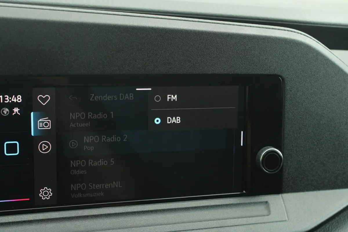 2.0 TDI 75pk Trend | Cruise Control | Apple Carplay | DAB | Parkeerhulp achter | Airco