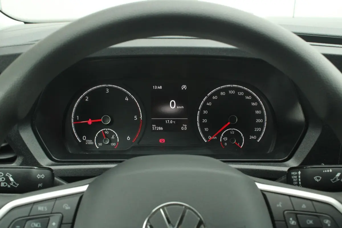 2.0 TDI 75pk Trend | Cruise Control | Apple Carplay | DAB | Parkeerhulp achter | Airco