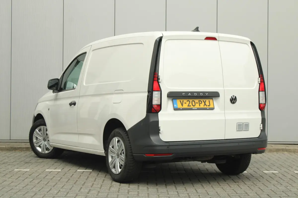 2.0 TDI 75pk Trend | Cruise Control | Apple Carplay | DAB | Parkeerhulp achter | Airco