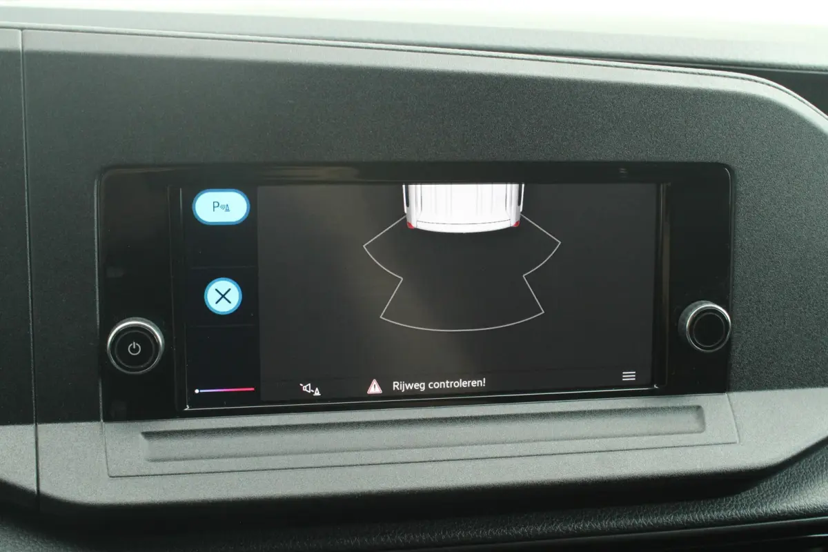 2.0 TDI 75pk Trend | Cruise Control | Apple Carplay | DAB | Parkeerhulp achter | Airco