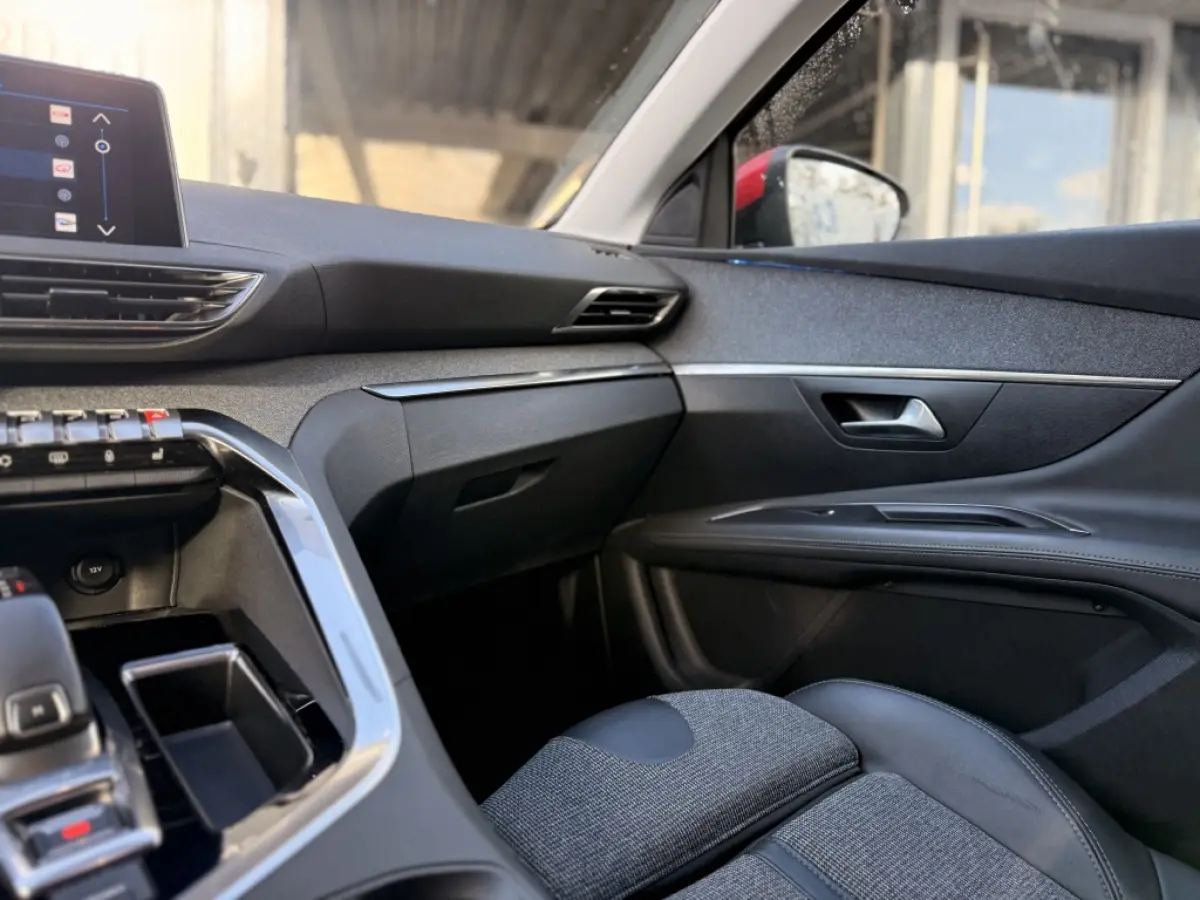 1.2 PureTech Blue Lease Premium | Trekhaak | 360 | Carplay