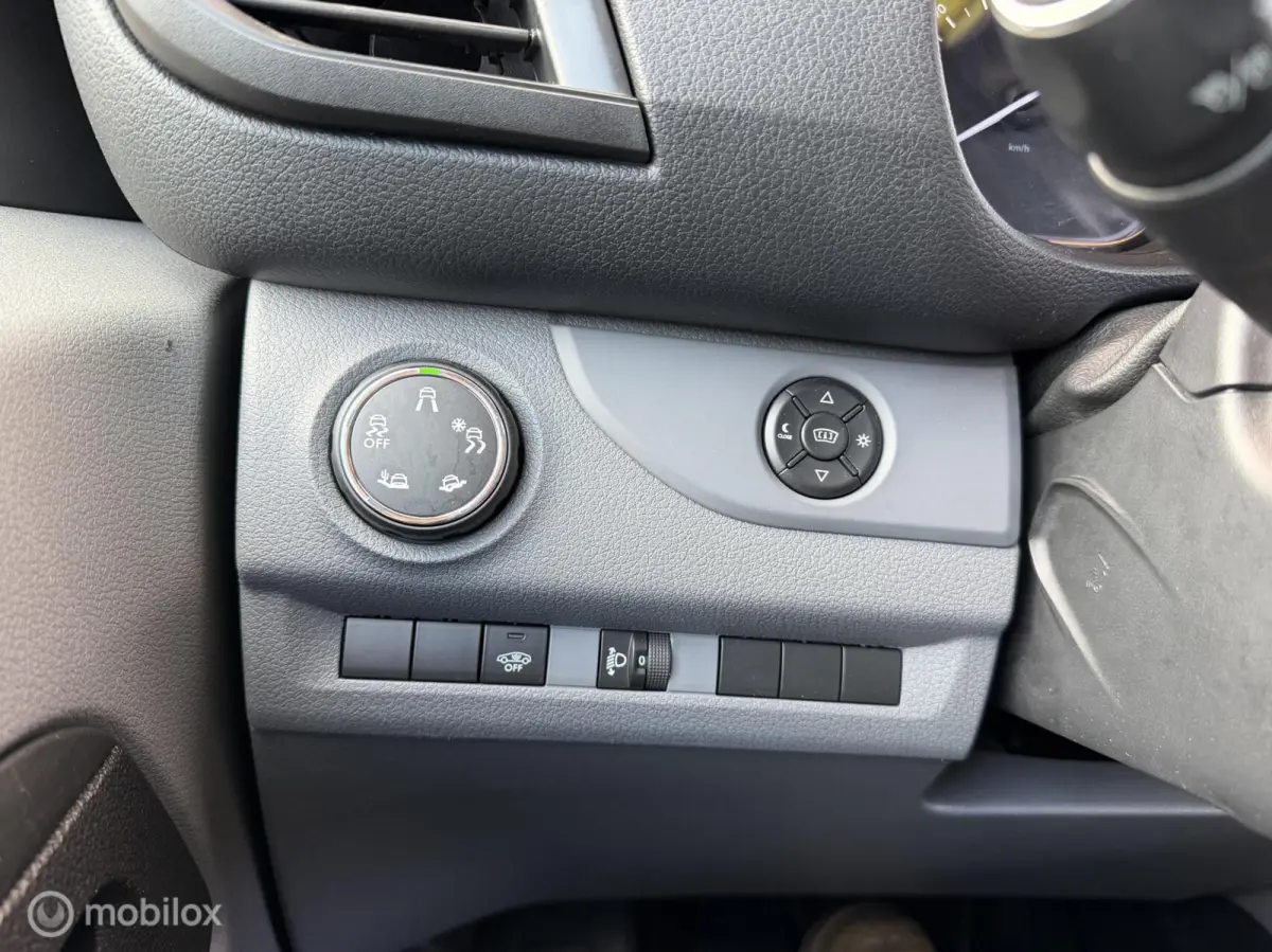 Bestel L 2.0 BlueHDI 180 Premium