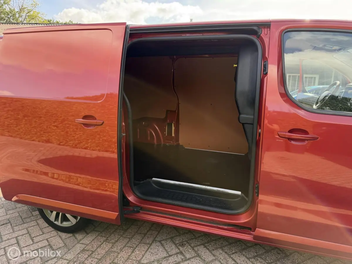 Bestel L 2.0 BlueHDI 180 Premium