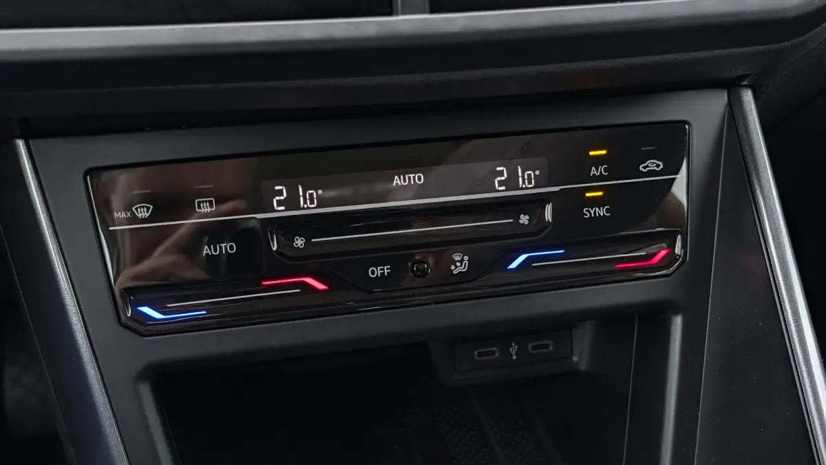 1.0 TSI 95pk Style | Navigatie | IQ Light V+A | App Connect