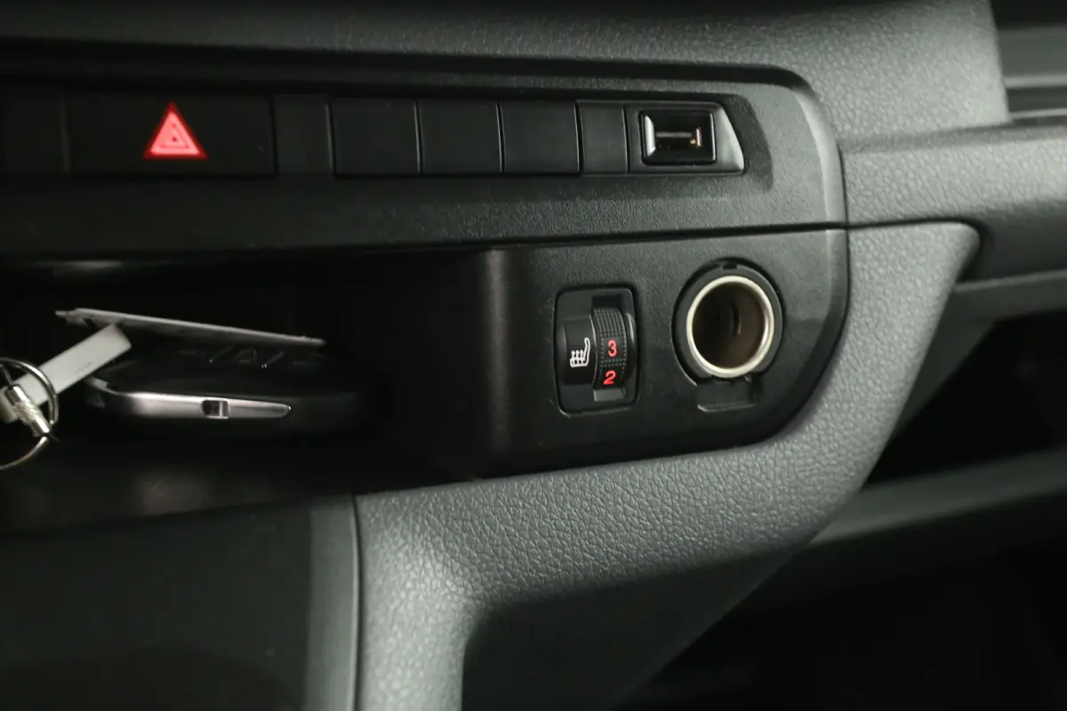 2.0 HDI L2H1 | Clima | Cruise | Camera | 3 Zits | Carplay | Trekhaak | Parkeersens.