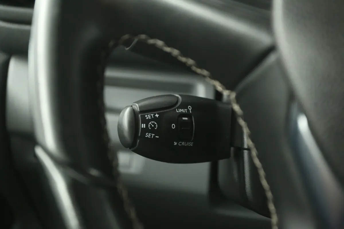 2.0 HDI L2H1 | Clima | Cruise | Camera | 3 Zits | Carplay | Trekhaak | Parkeersens.