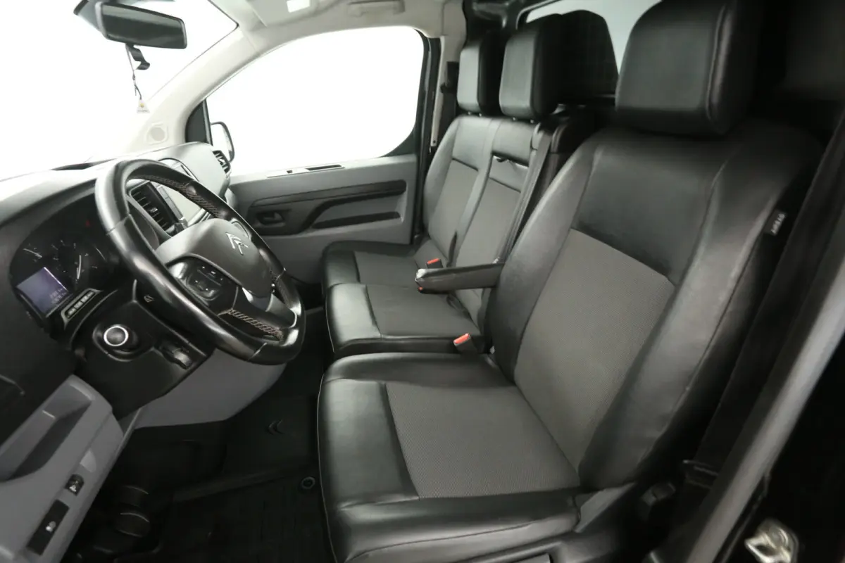 2.0 HDI L2H1 | Clima | Cruise | Camera | 3 Zits | Carplay | Trekhaak | Parkeersens.