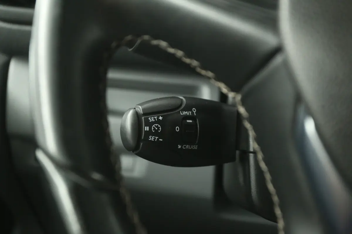 2.0 HDI L2H1 | Clima | Cruise | Camera | 3 Zits | Carplay | Trekhaak | Parkeersens.