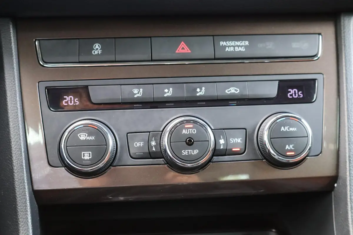 1.4 EcoTSI 150pk Xcellence | Trekhaak Wegklapbaar | Achteruitrijcamera | Full LED koplampen | Apple Carplay & Android Auto
