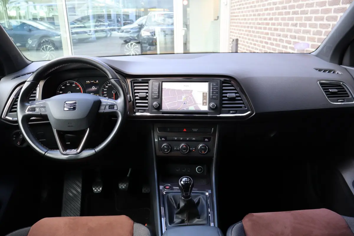 1.4 EcoTSI 150pk Xcellence | Trekhaak Wegklapbaar | Achteruitrijcamera | Full LED koplampen | Apple Carplay & Android Auto
