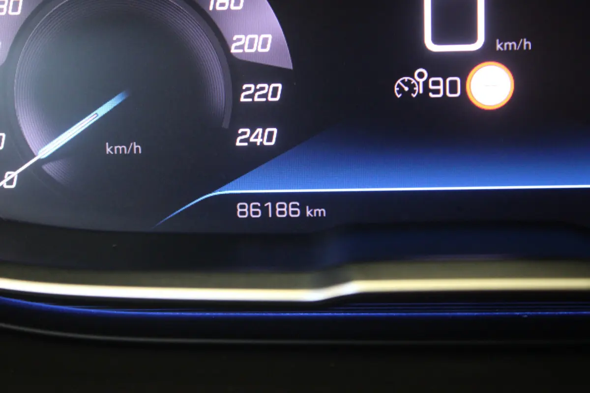 1.2 Hybrid 136 Allure |Stoelverw.|Camera|Navi|