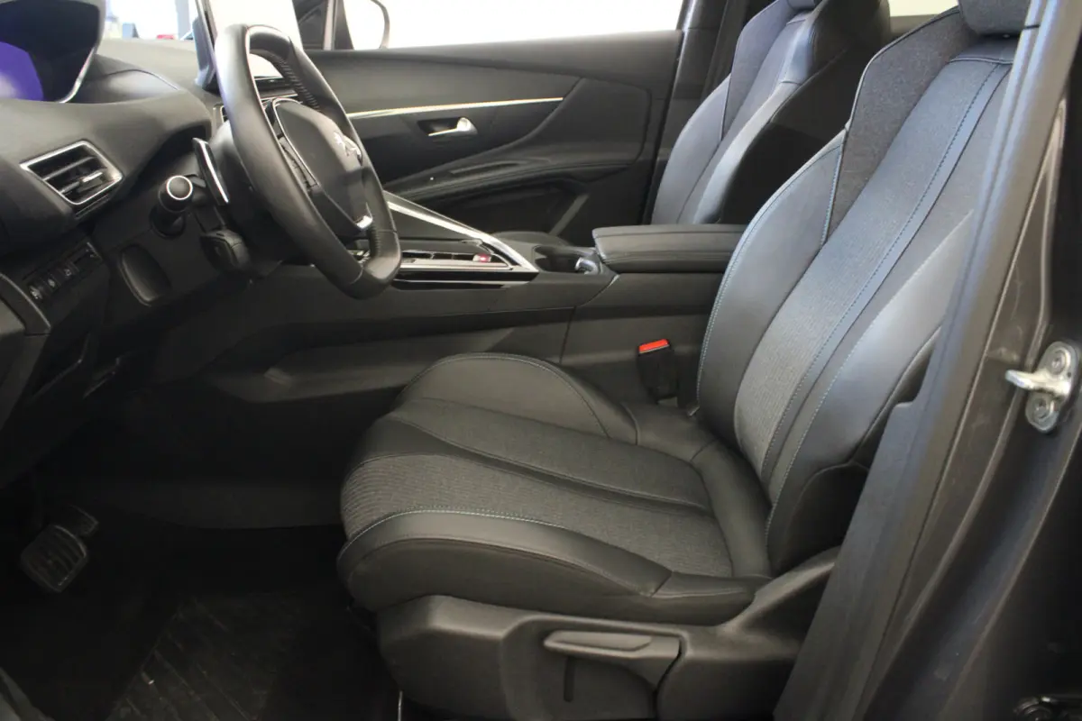 1.2 Hybrid 136 Allure |Stoelverw.|Camera|Navi|