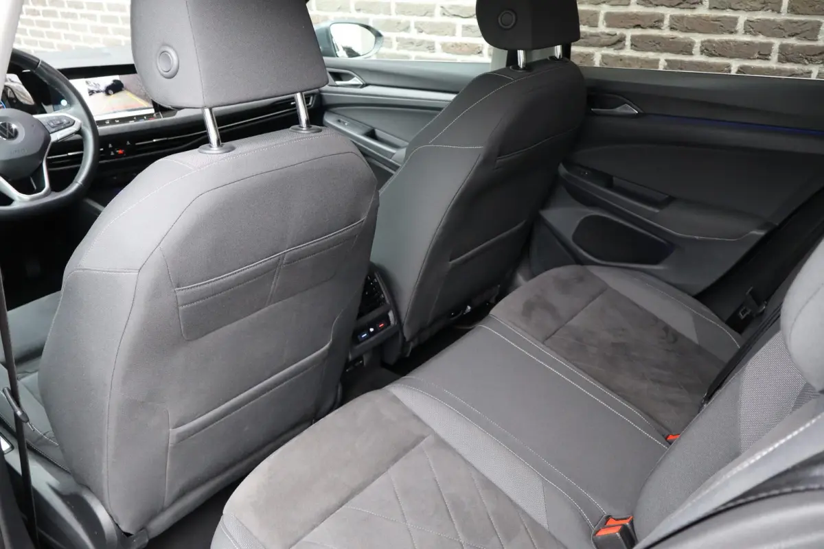 1.5 TSI 130pk Style | Stoelverwarming | Achteruitrijcamera | 17 inch LMV | Ergo Bestuurderstoel