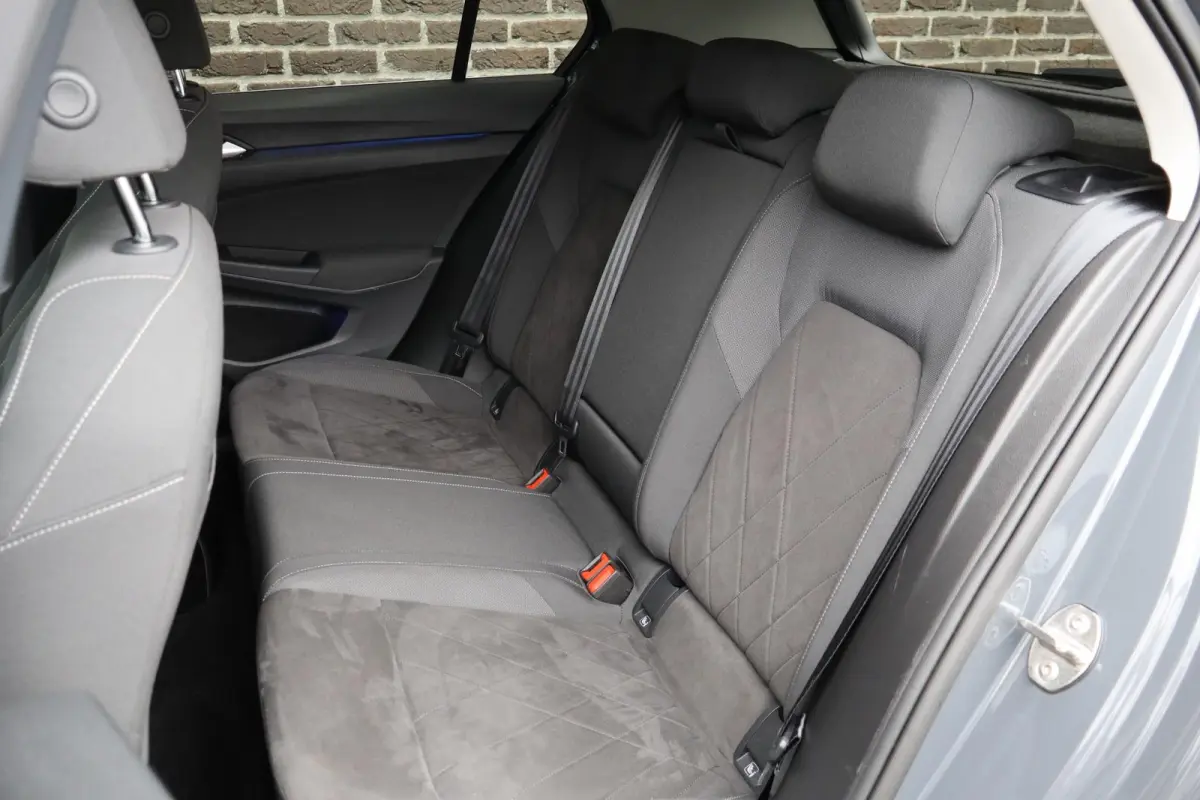 1.5 TSI 130pk Style | Stoelverwarming | Achteruitrijcamera | 17 inch LMV | Ergo Bestuurderstoel