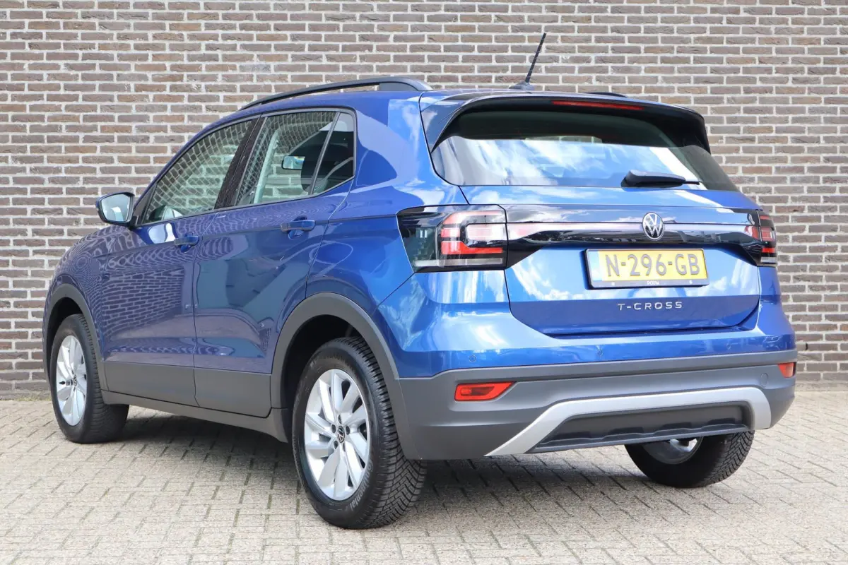 1.0 TSI 95pk Life | Airconditioning | All Season Banden | Navigatiesysteem | Apple Carplay & Android Auto