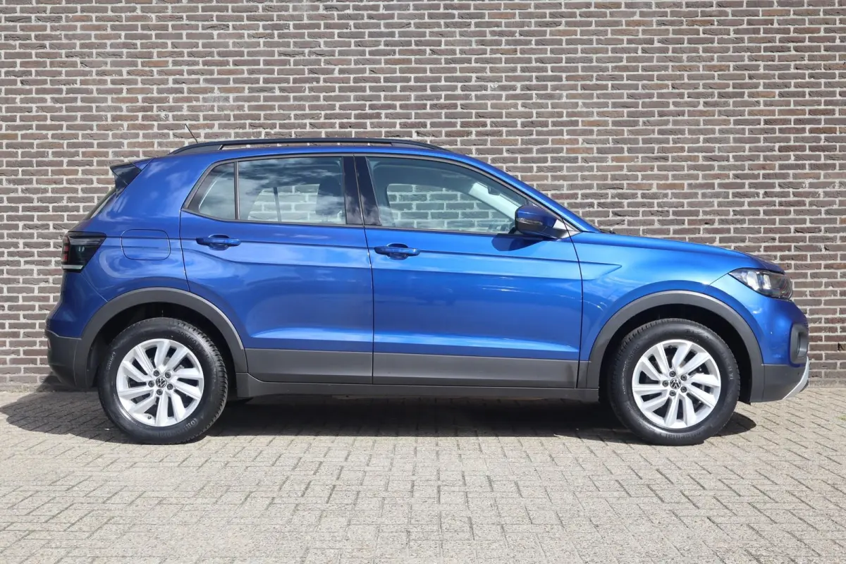 1.0 TSI 95pk Life | Airconditioning | All Season Banden | Navigatiesysteem | Apple Carplay & Android Auto