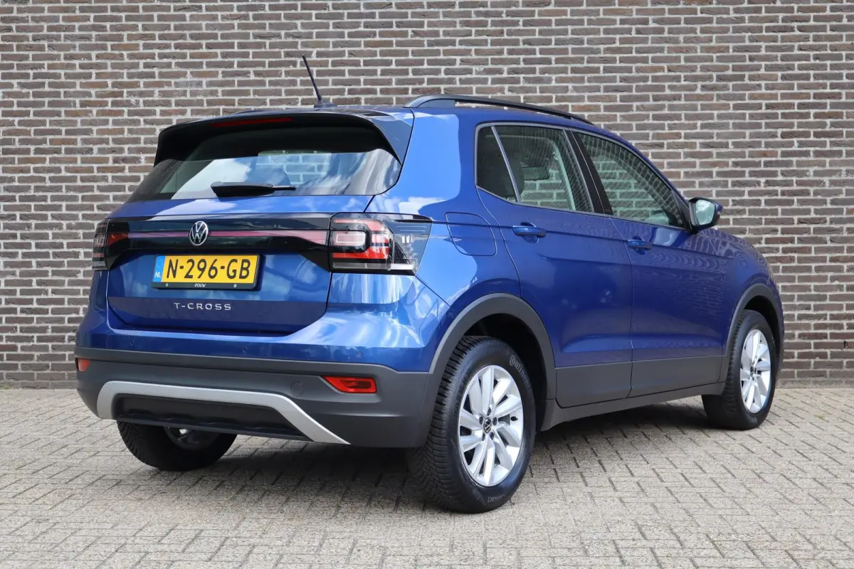 1.0 TSI 95pk Life | Airconditioning | All Season Banden | Navigatiesysteem | Apple Carplay & Android Auto