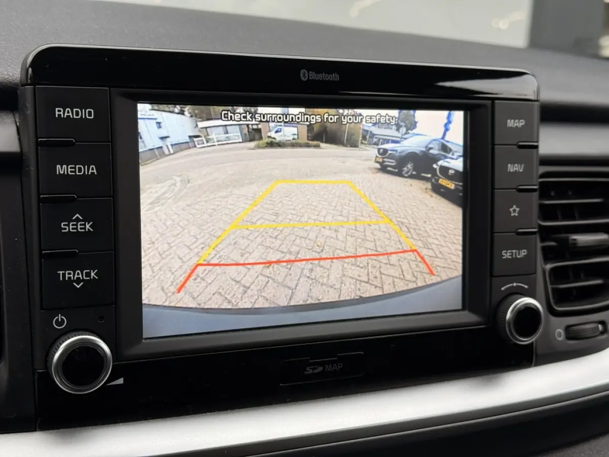 1.0 T-GDi DynamicLine | Navigatie | Camera | AUTOMAAT