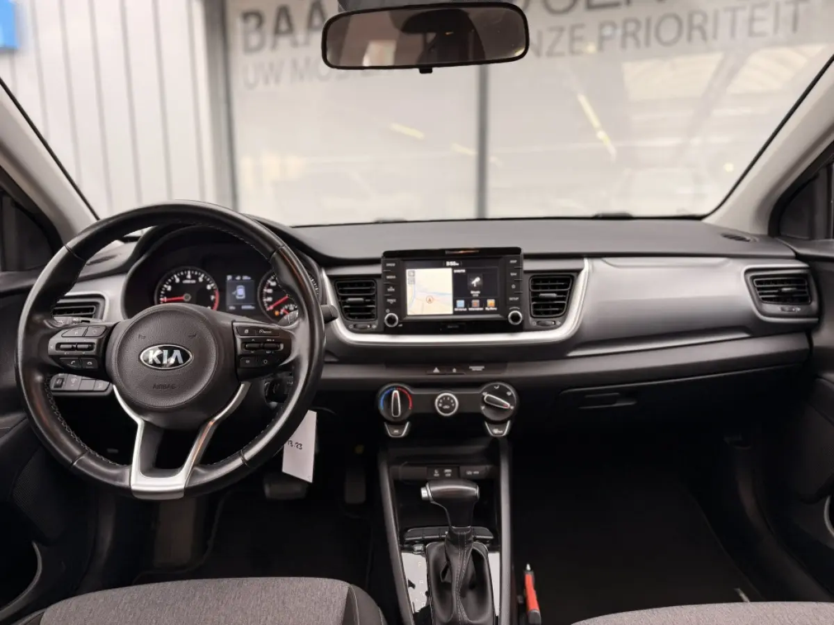 1.0 T-GDi DynamicLine | Navigatie | Camera | AUTOMAAT