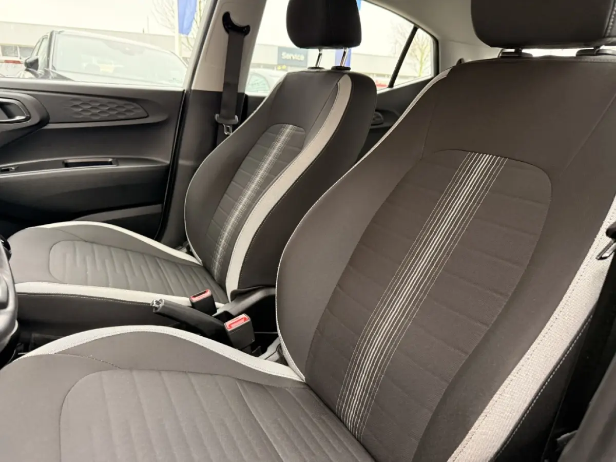 1.0 Comfort 5-zits | Stoelverwarming | Stuurverwarming | Carplay