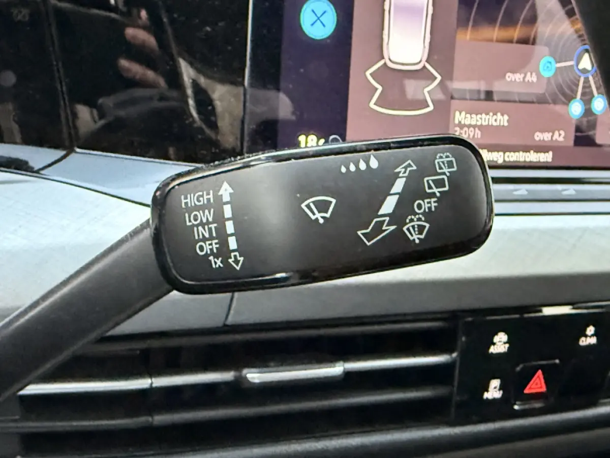 1.0 TSI Life | Navi | Camera | Adaptive cruise
