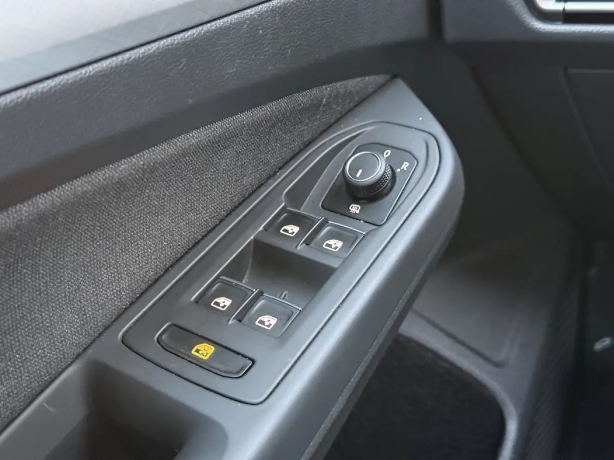 1.0 TSI Life | Navi | Camera | Adaptive cruise