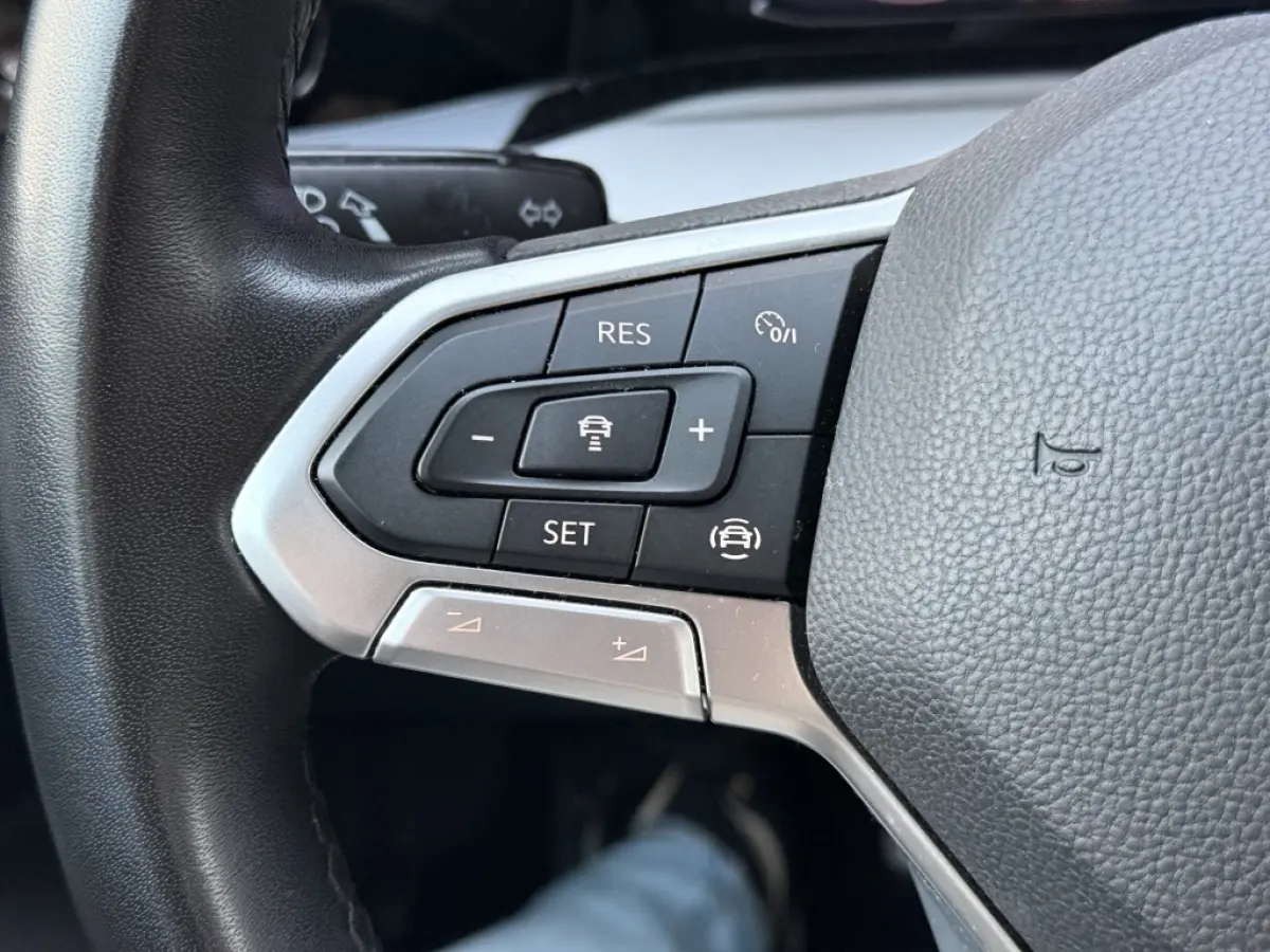 1.0 TSI Life | Navi | Camera | Adaptive cruise