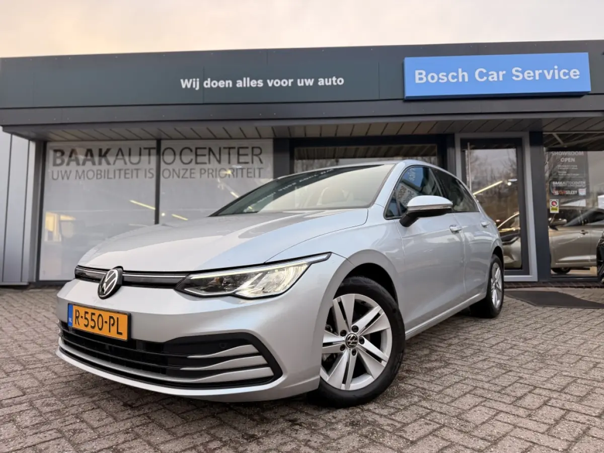 1.0 TSI Life | Navi | Camera | Adaptive cruise