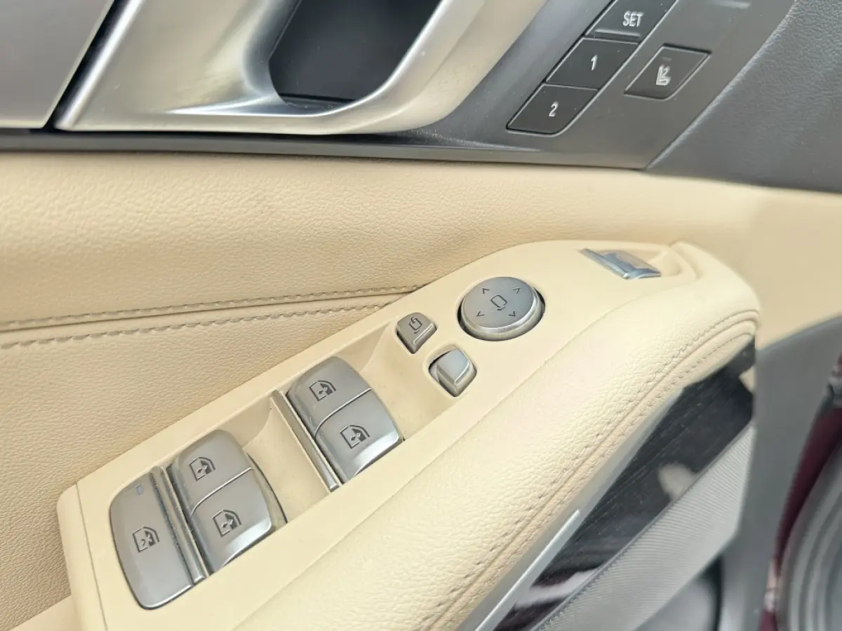 X7 M50i High Executive | HUD | 7 Pers | Pano | Trekhaak