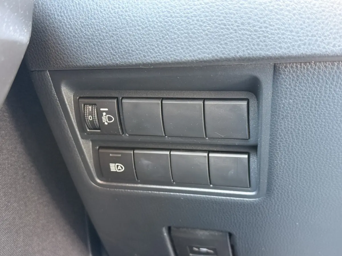 1.5 Hyb. 115 Active | Climate | Camera | Carplay