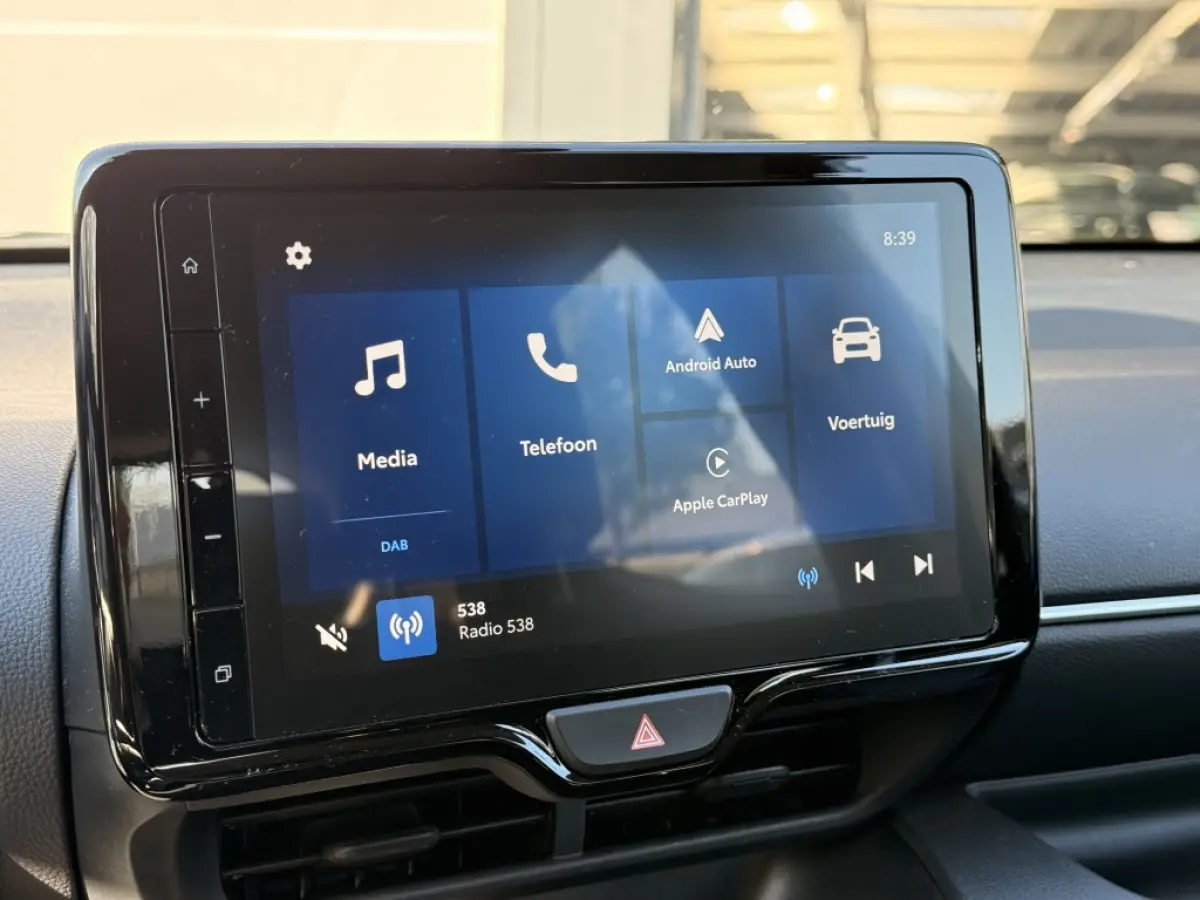 1.5 Hyb. 115 Active | Climate | Camera | Carplay