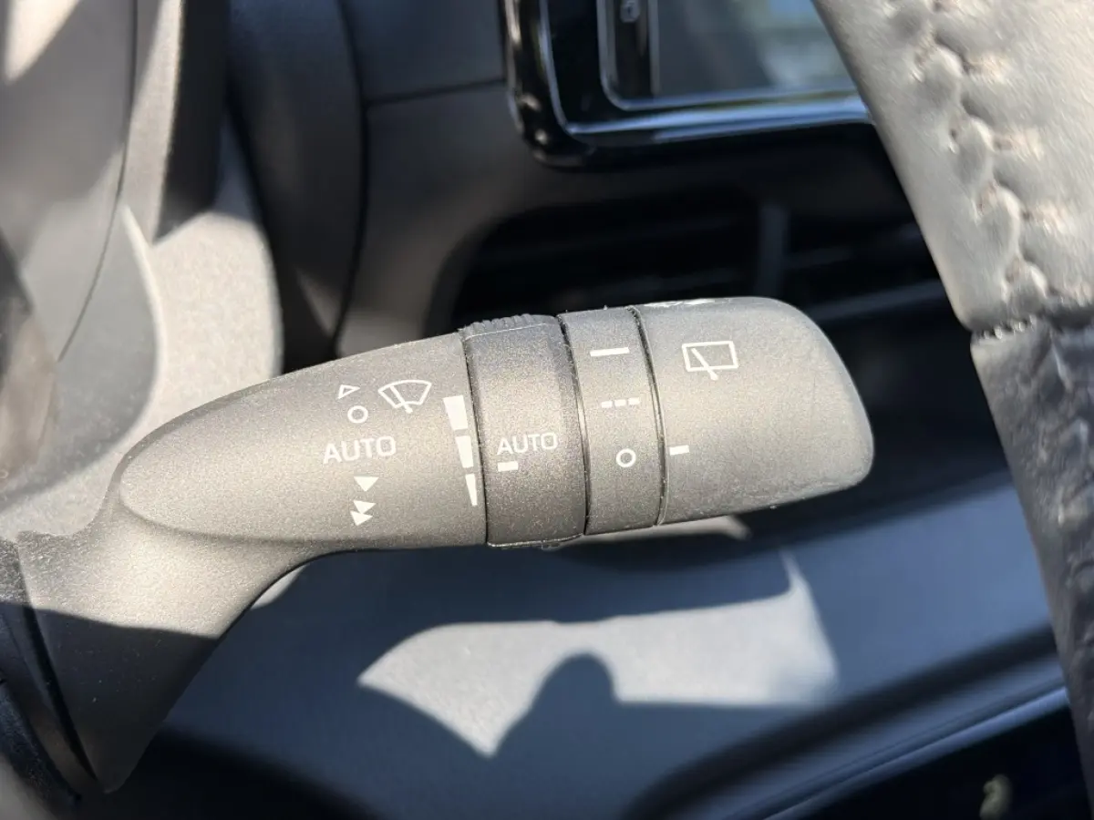 1.5 Hyb. 115 Active | Climate | Camera | Carplay