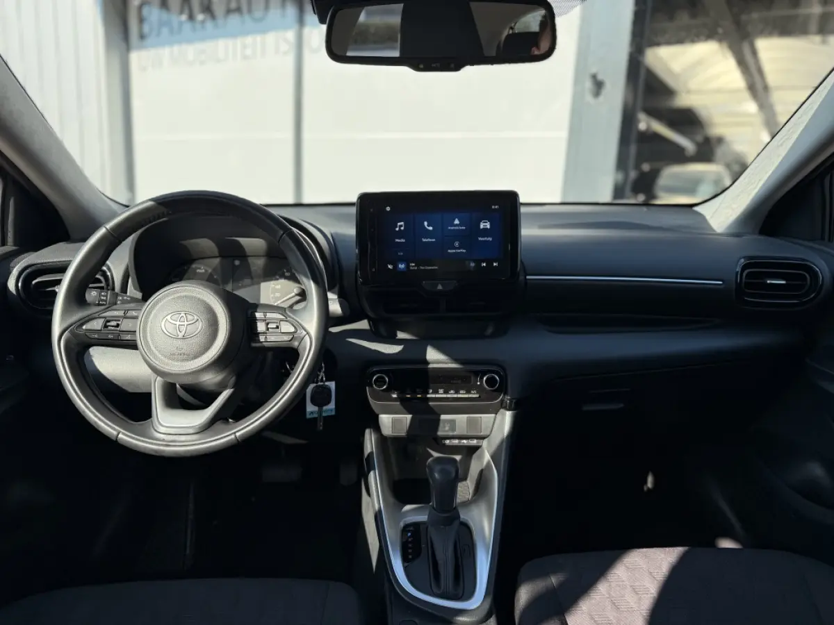 1.5 Hyb. 115 Active | Climate | Camera | Carplay