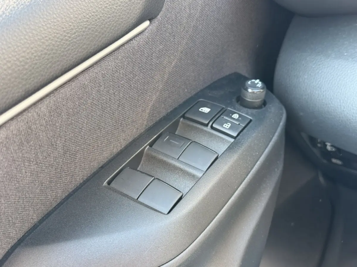 1.5 Hyb. 115 Active | Climate | Camera | Carplay