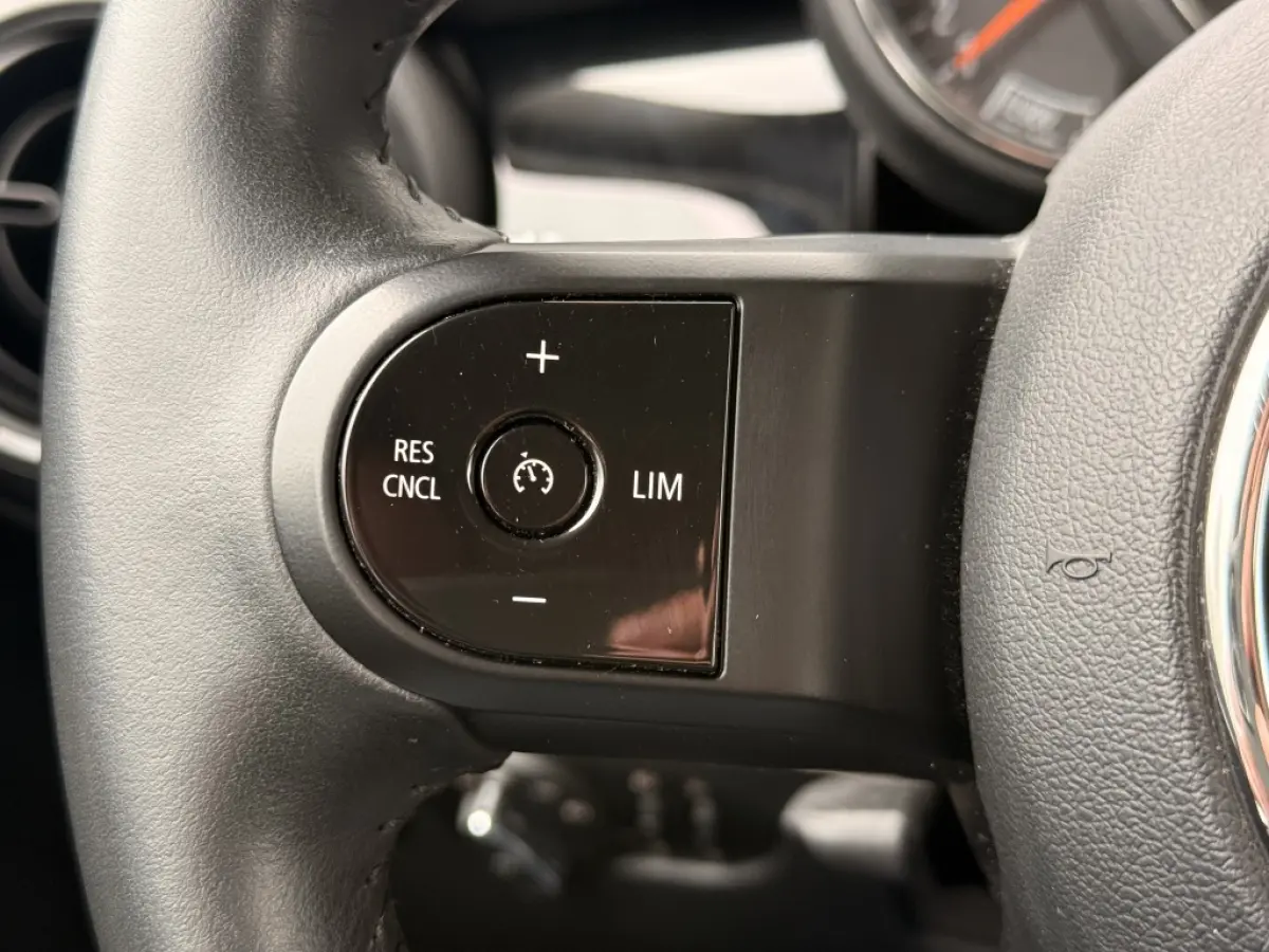 Mini 1.5 Camden | Carplay | Navi | Climate