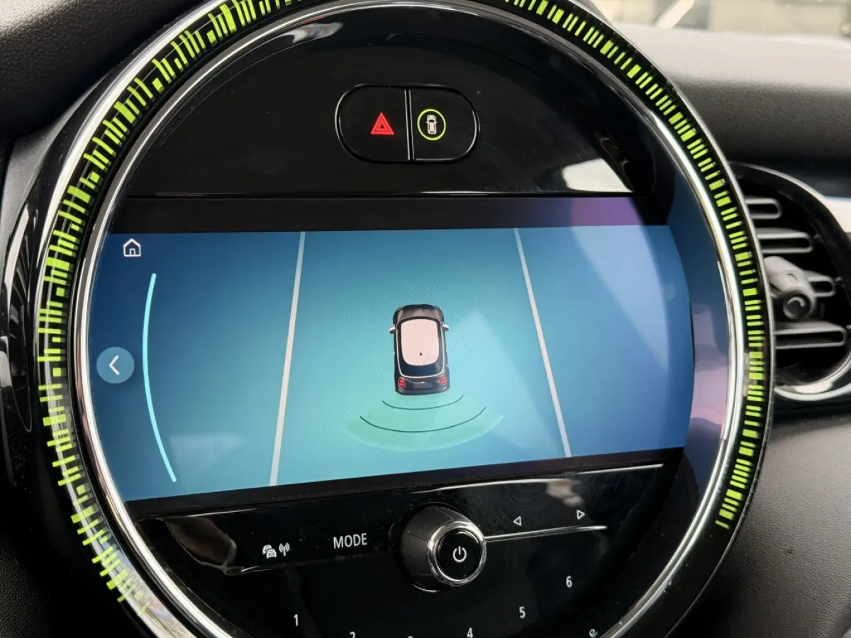 Mini 1.5 Camden | Carplay | Navi | Climate