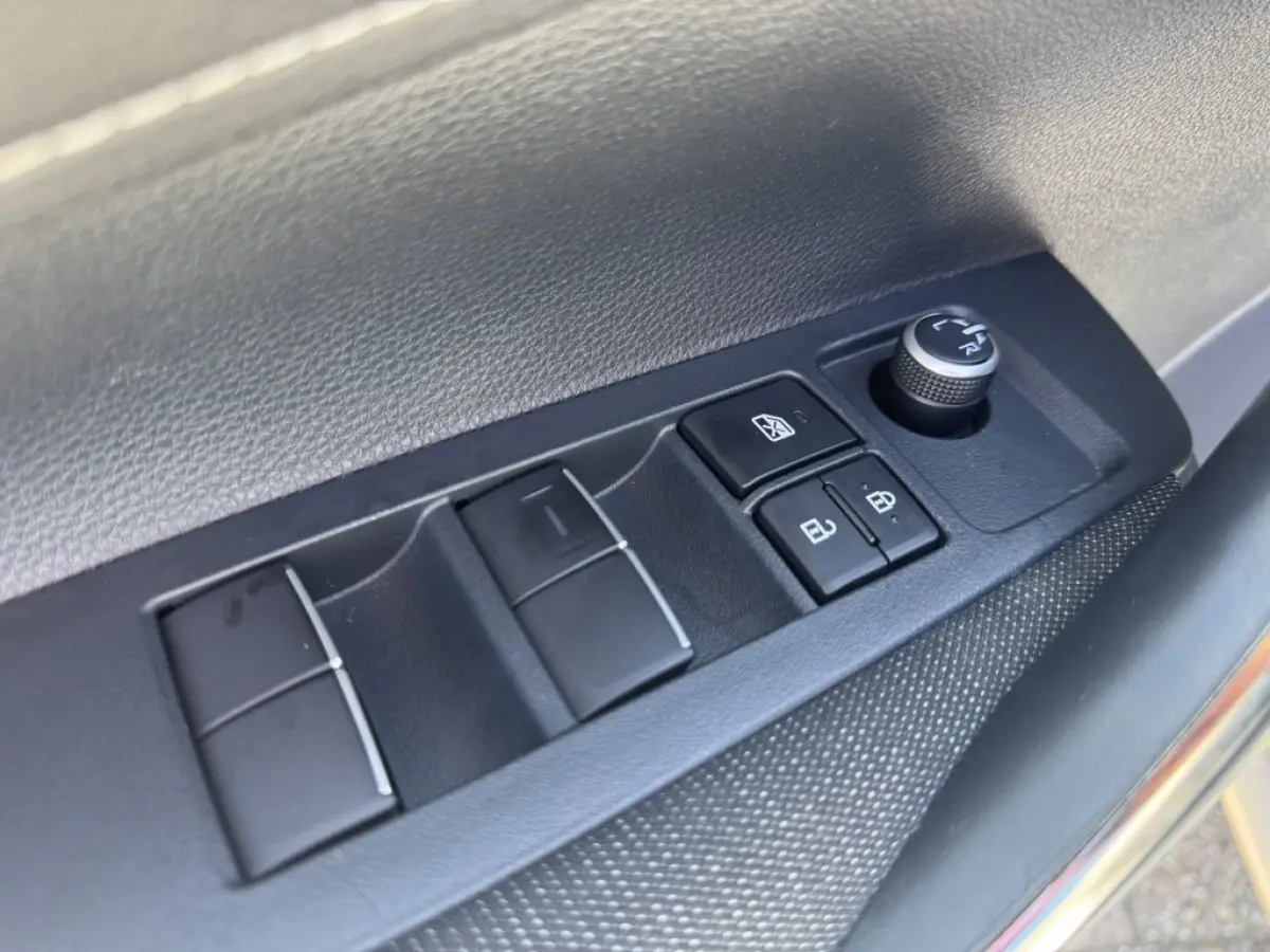 Hybrid 140 Active | Camera | Climate