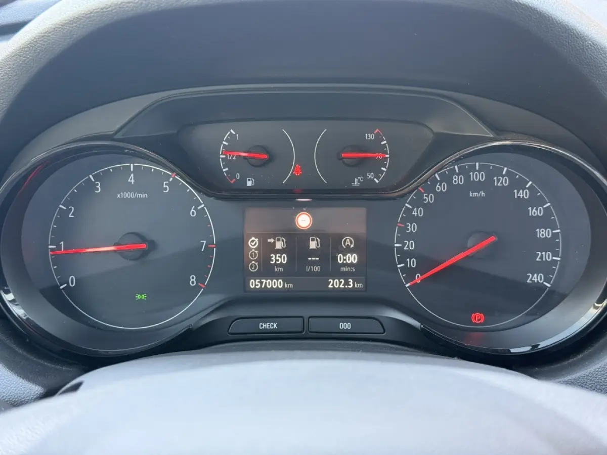 1.2 Turbo Edition 2020 | Camera | 130PK | Carplay