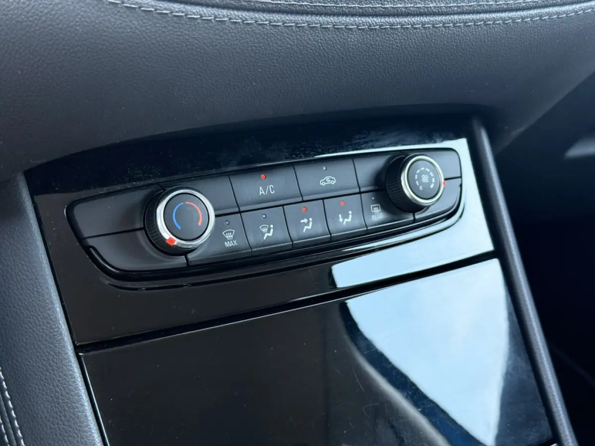 1.2 Turbo Edition 2020 | Camera | 130PK | Carplay