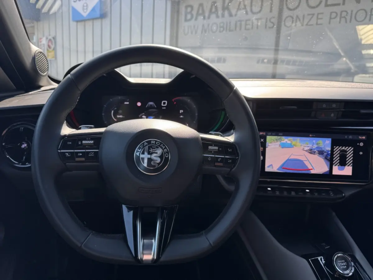 1.2 T Hybrid Ibrida Speciale | Pack Techno | Stoelverwarming